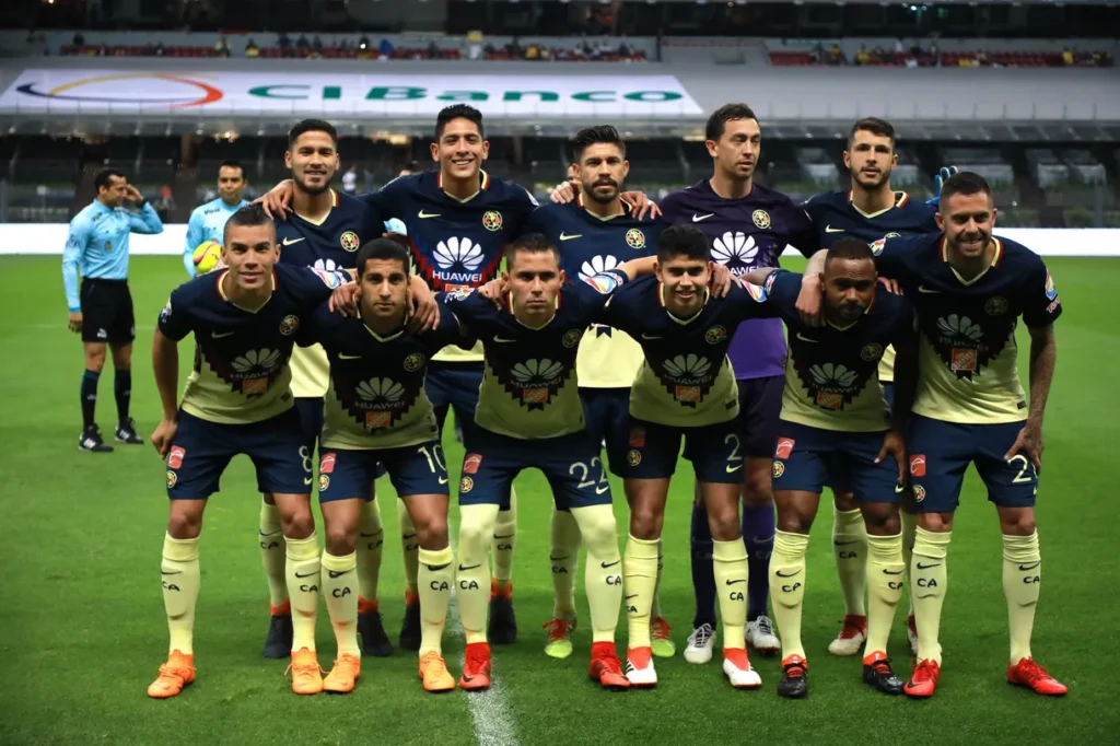 Club América and Toluca starting lineups on screen